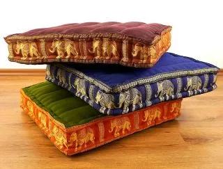 Bodensitzkissen mit Seide